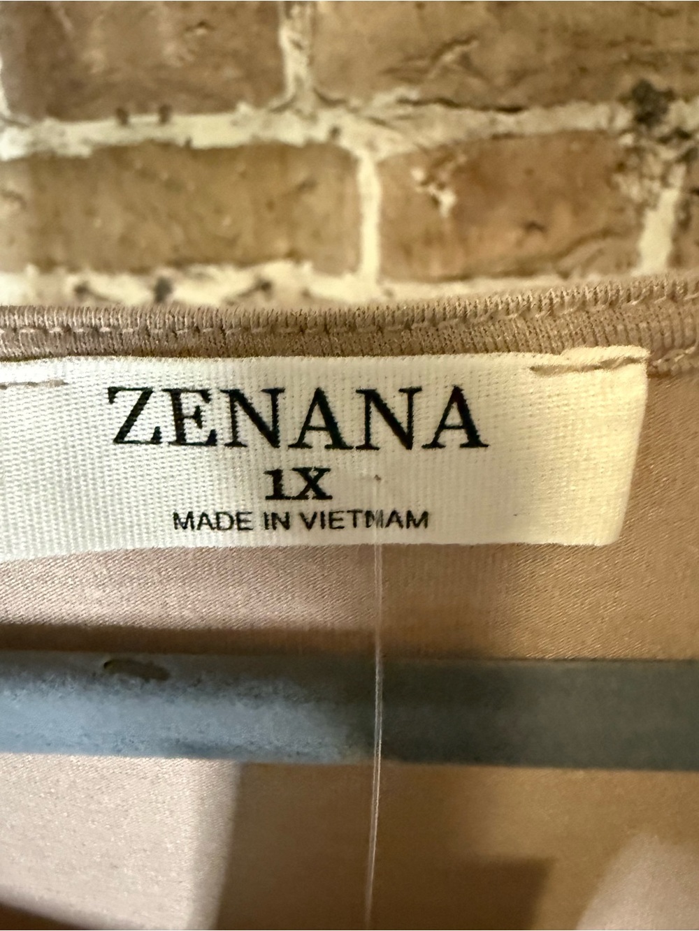 Zenana Outfitters Beige Short Sleeve Tunic with Gathered Back Yoke - Picture 3 of 3